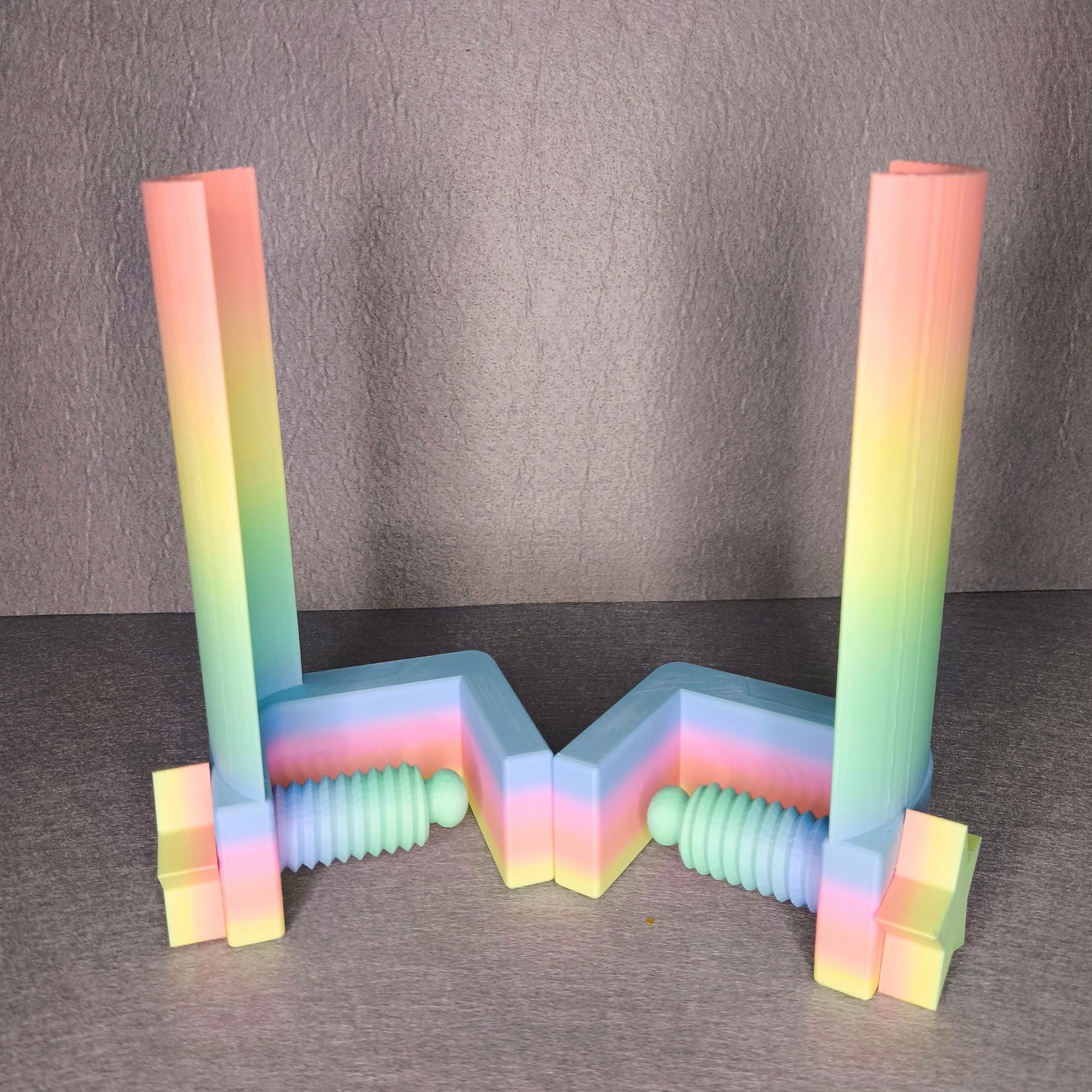 Canvas Holder